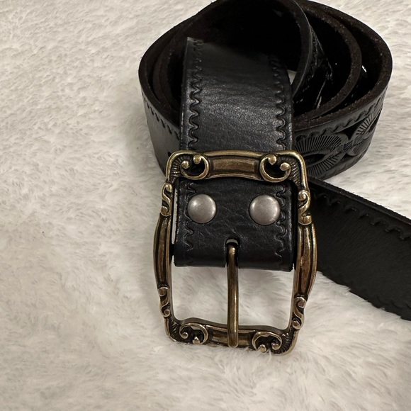Lucky Brand black leather belt size small - Picture 3 of 4